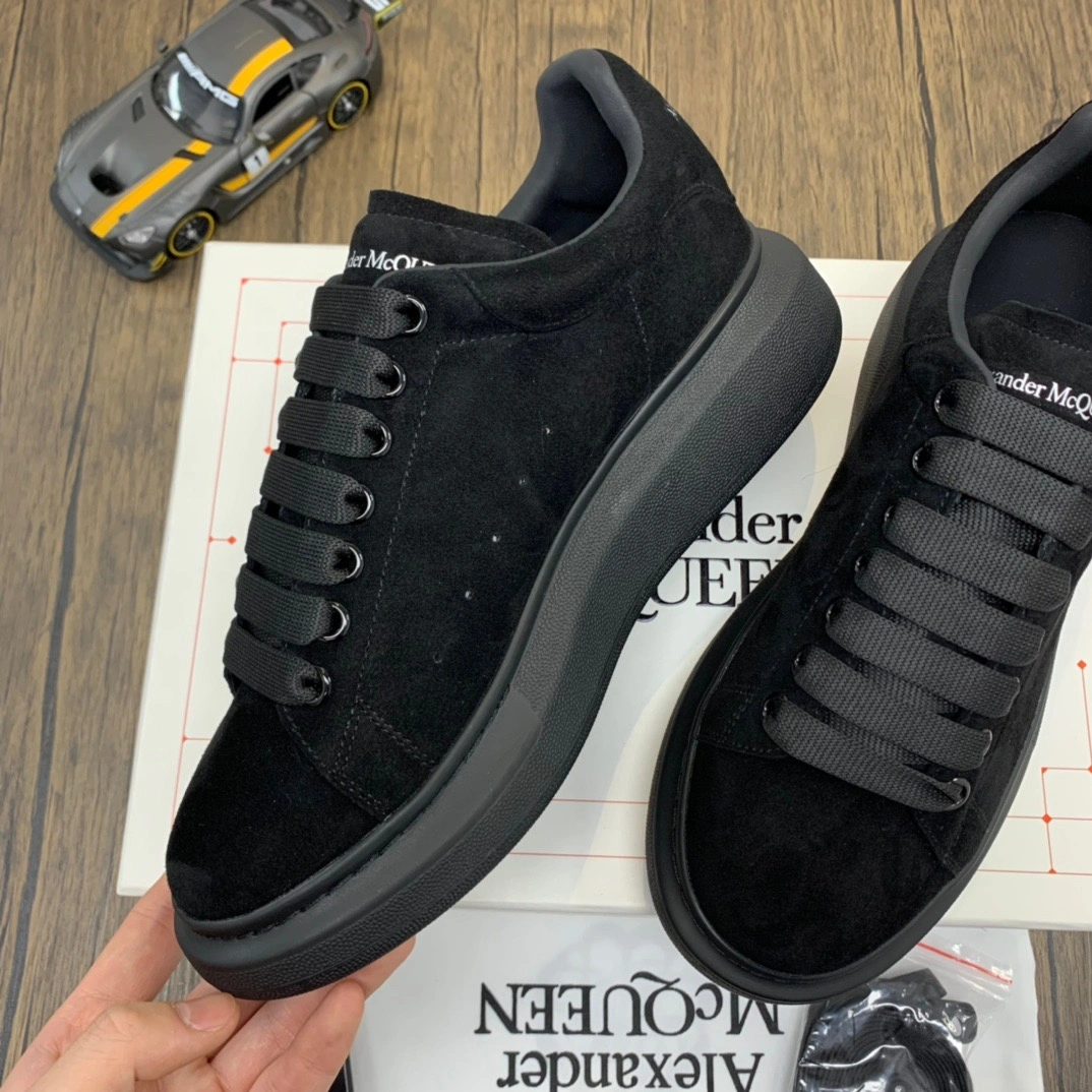 Cheap Versatile McQuen Triple Black 553761WHV 2496