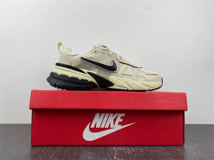 Brother Sam Yupoo Reliable NIKEV2K Runtekk 3XL  FD0736- 5296