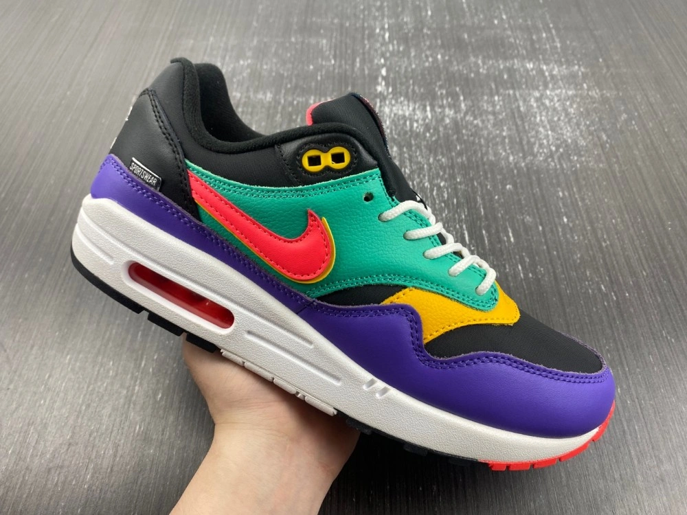 Cheap Nike Air Max 1Windbreaker  AO1021- WeatherProof 5173