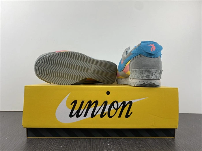 MaikeSneakers Nike Cortez Union Light Smoke DR1413- FashionForward 5215