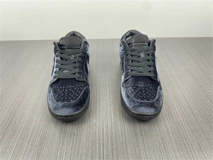 Tony Luxuries DailyWear Nike Dunk Low Dover Street Market Triple Black Velvet DH2686- 4769