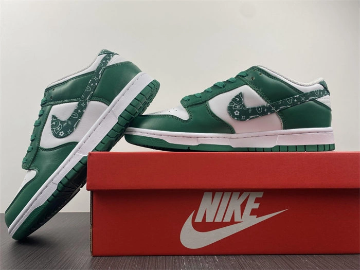 HYPE Elegant Nike Dunk Low Essential Paisley Pack Green DH4401- 4763