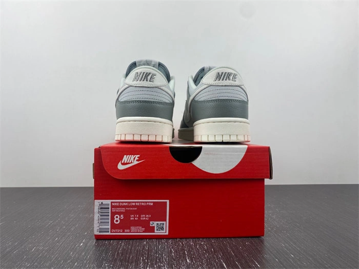 Tony Luxuries Nike Dunk Low Mica Green DV7212- AllSeason 4588