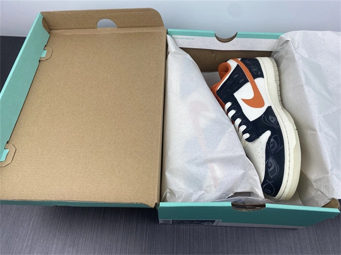 TravelReady Nike Dunk Low PRM Halloween DD3357- 4786