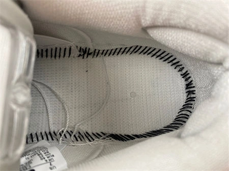 Cheap Nike SB Dunk Low Pro White Gum CD2563- ZipUp 4604