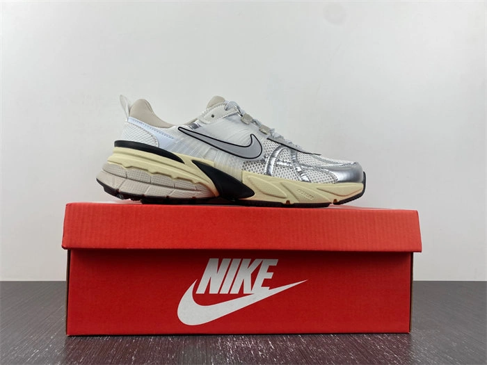 Rep Husky Nike V2K Run Summit White Metallic Silver FD0736- Affordable 5301