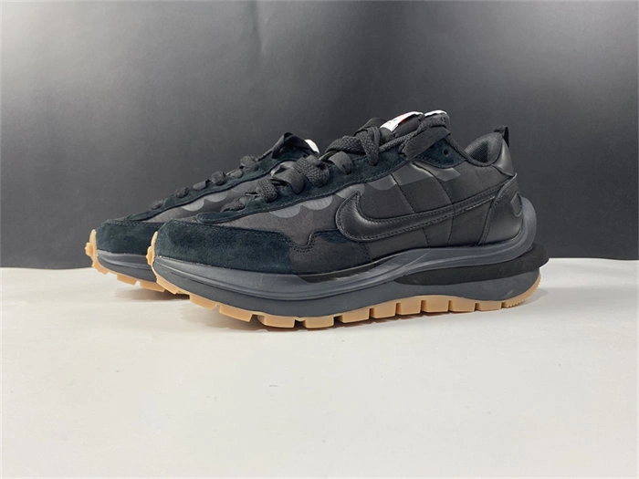 Hot Resilient Nike Vaporwaffle sacai Black Gum DD1875- 5235