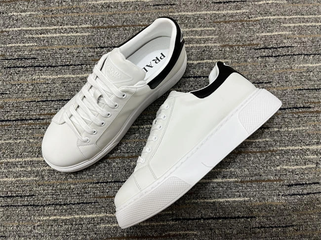 Aaa replica bags EasyMatch Prada Leather Sneaker 3318