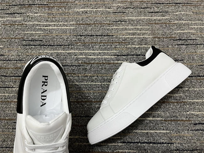 Aaa replica bags EasyMatch Prada Leather Sneaker 3318