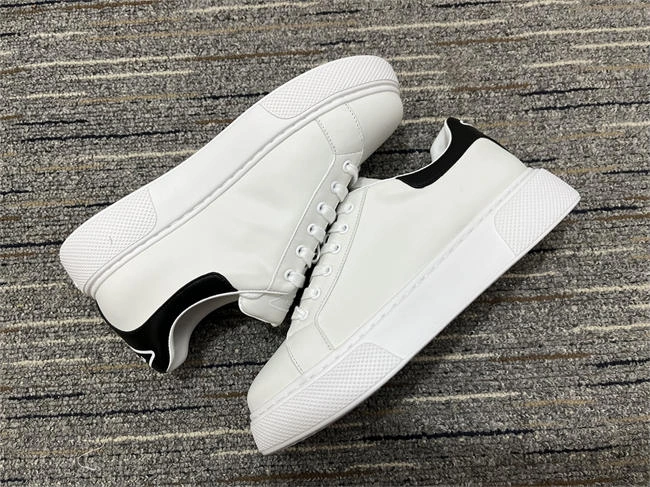 Aaa replica bags EasyMatch Prada Leather Sneaker 3318