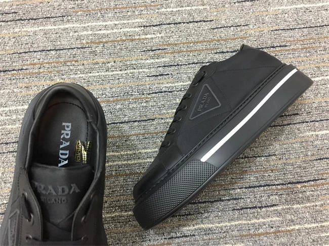Official oldcobbler Prada Leather Sneaker Unique 3322