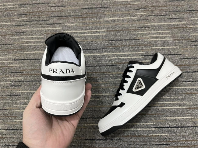 Rep Husky Prada Leather Sneaker Fashionable 3307