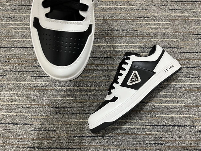 Rep Husky Prada Leather Sneaker Fashionable 3307