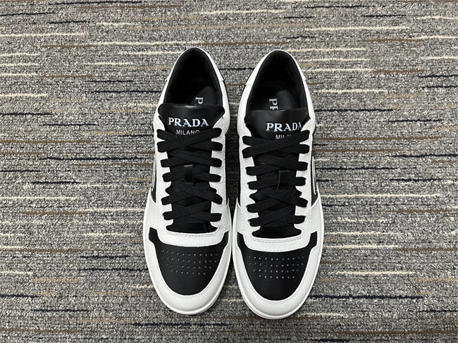 Rep Husky Prada Leather Sneaker Fashionable 3307