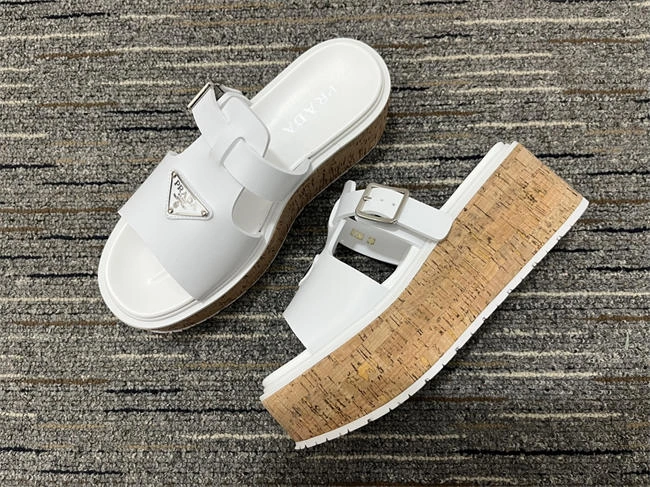 MaikeSneakers Prada Slipper WaterResistant 3349