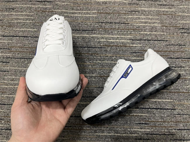 Cheap Seasonal Prada Sneaker 3390