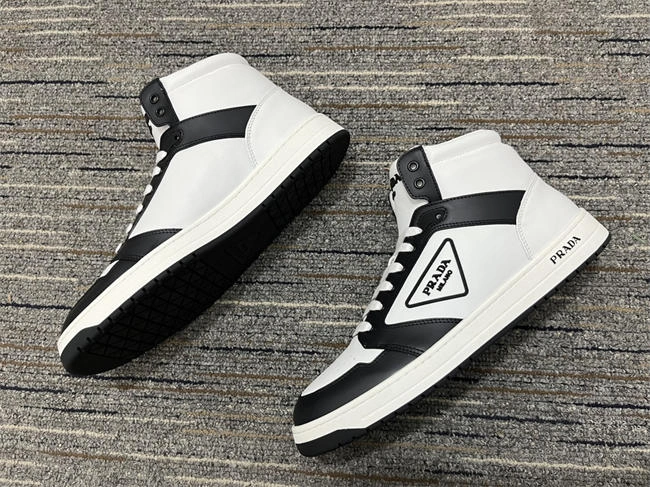 FS CHEAP Prada Sneaker Timeless 3356