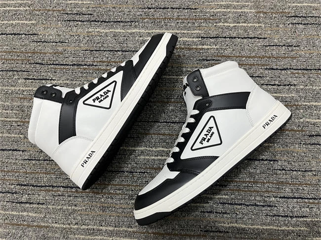 FS CHEAP Prada Sneaker Timeless 3356