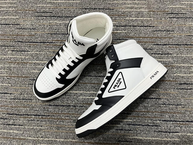 FS CHEAP Prada Sneaker Timeless 3356