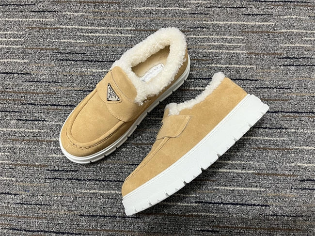 One Kick RelaxedFit Prada Sneaker Women 3391
