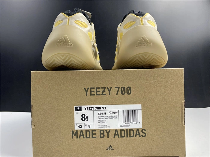 adidas Yeezy 700 V3 Safflower G UrbanChic 5544