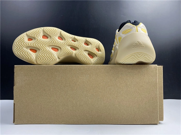 adidas Yeezy 700 V3 Safflower G UrbanChic 5544