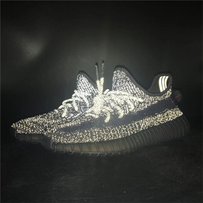 HYPE adidas Yeezy Boost 350 V2 Black EF Resilient 5475