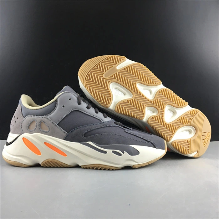 HYPE Soft adidas Yeezy Boost 700 Magnet Fv 5523