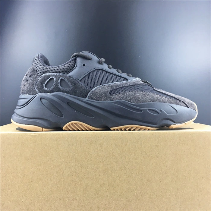 adidas Yeezy Boost 700 Utility Black FV Functional 5525