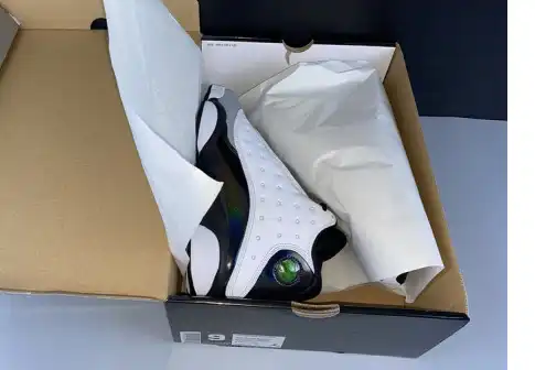 AIR JORDAN 13 Sneaker