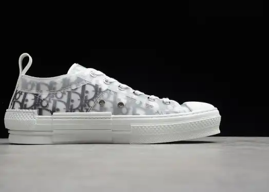 DIOR B23 Oblique Sneaker
