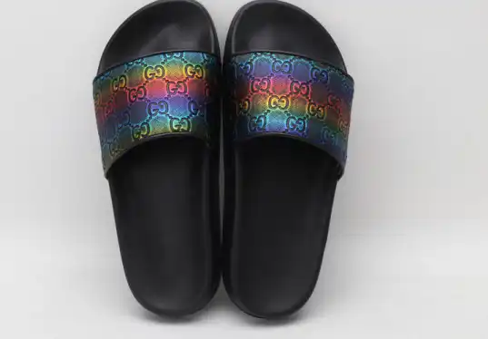 GUCC SANDALS
