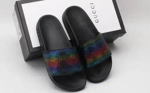GUCC SANDALS
