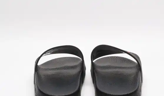 GUCC SANDALS