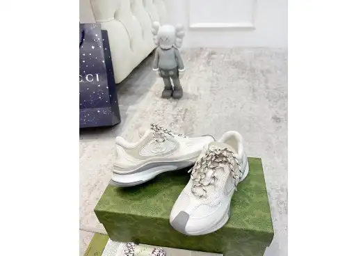 GUCCI Run Sneaker