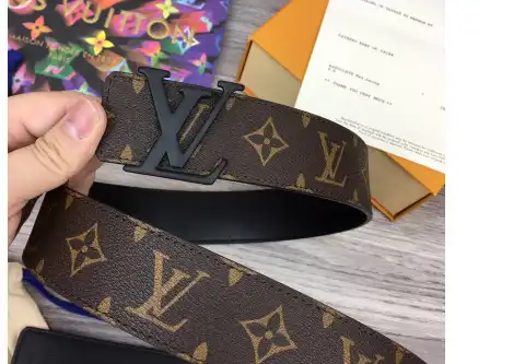 LOUIS VUITTON BELTS