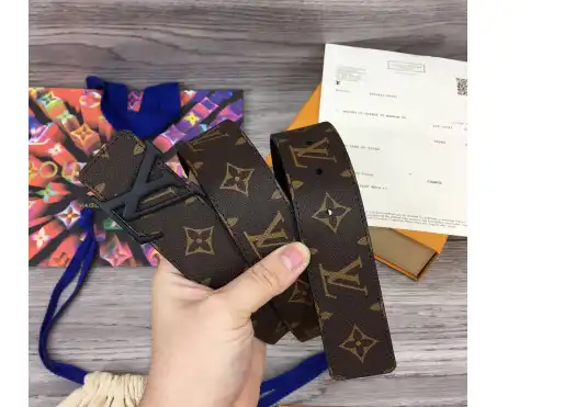 LOUIS VUITTON BELTS