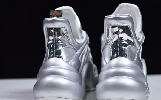 LV ARCHLIGHT SNEAKER