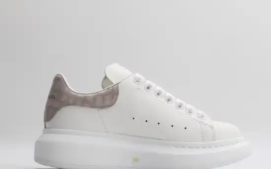 MQ Sneakers