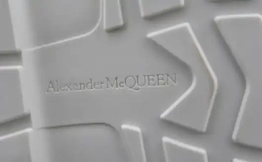 MQ Sneakers