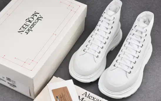 MQ Sneakers