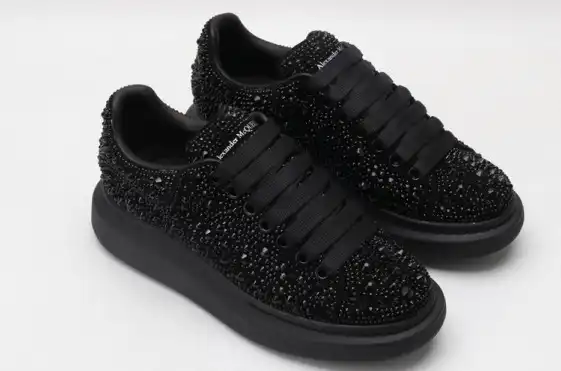 MQ Sneakers