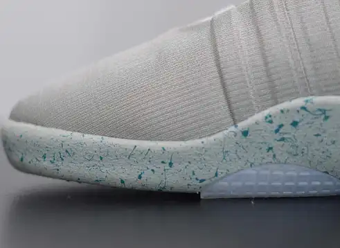 NIKE MAG