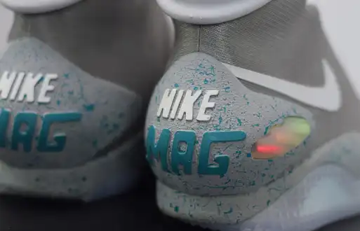 NIKE MAG
