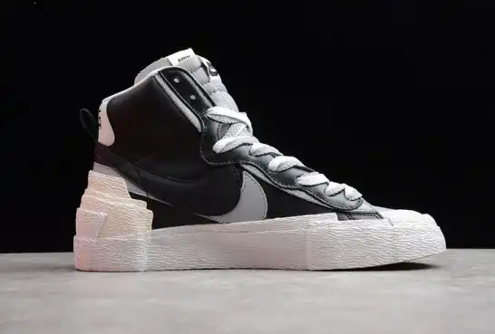SACAI X NIKE BLAZER MID BLACK GREY BV0072-002