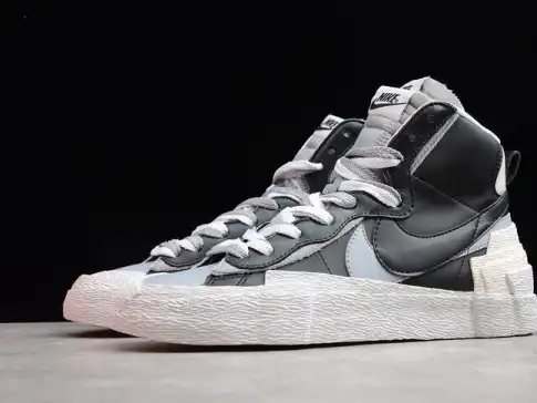 SACAI X NIKE BLAZER MID BLACK GREY BV0072-002