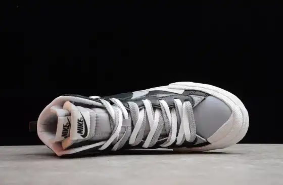 SACAI X NIKE BLAZER MID BLACK GREY BV0072-002