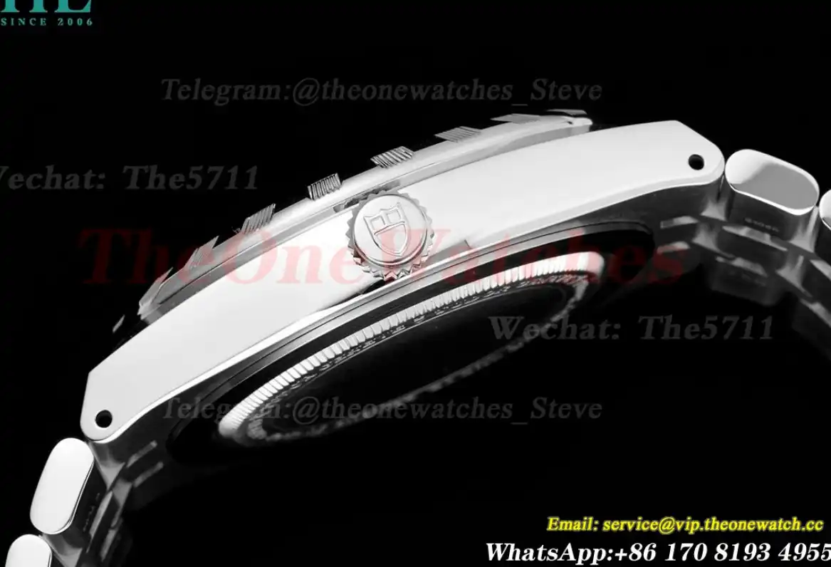 Royal Day-Date 41mm SS SS Silver Rmn V7F A2824