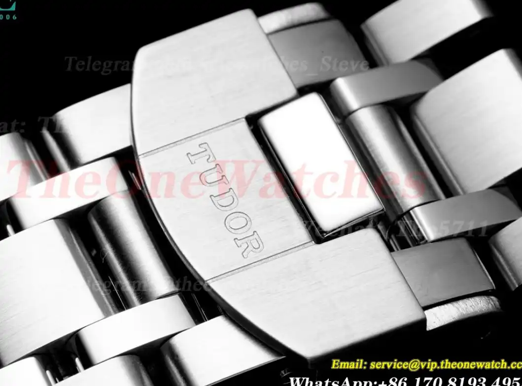 Royal Day-Date 41mm SS SS Silver Dia V7F A2824