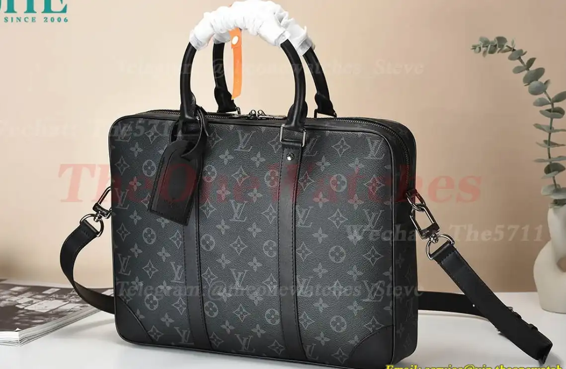 Louis Vuitton - Porte-Documents Voyage PM M46457